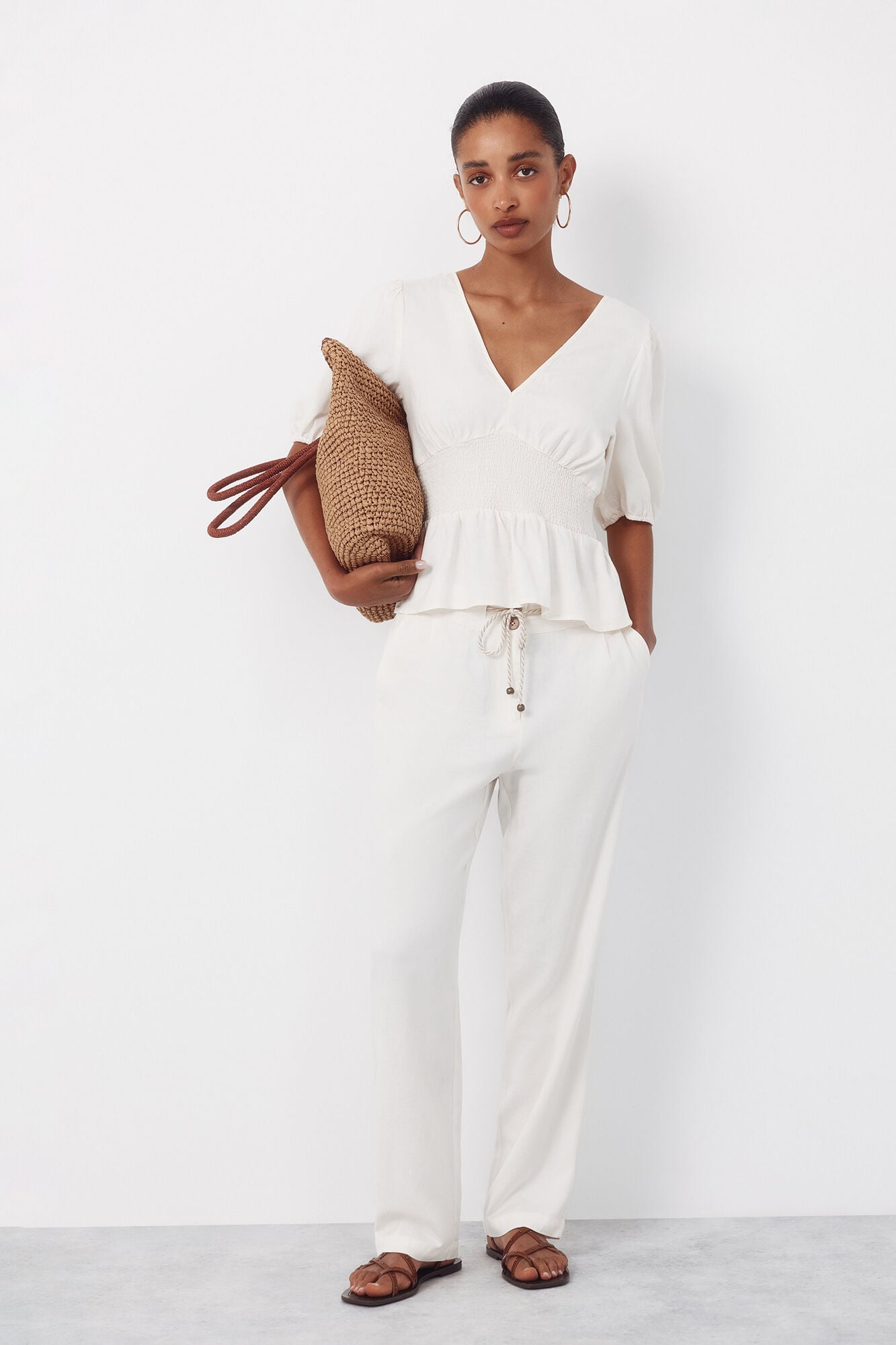 Cortefiel Trousers with belt Ivory
