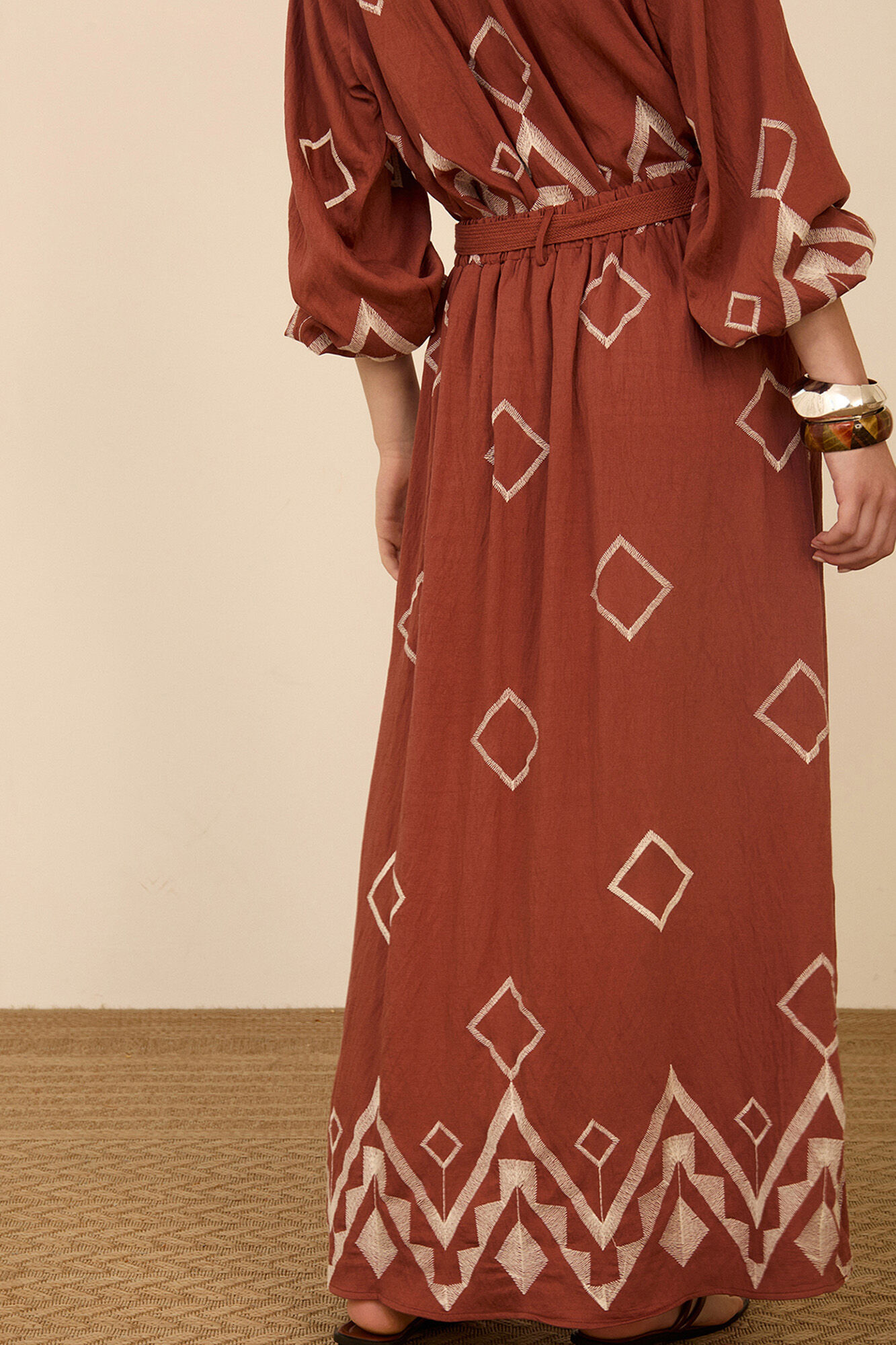 Meisie Embroidered long skirt Coral