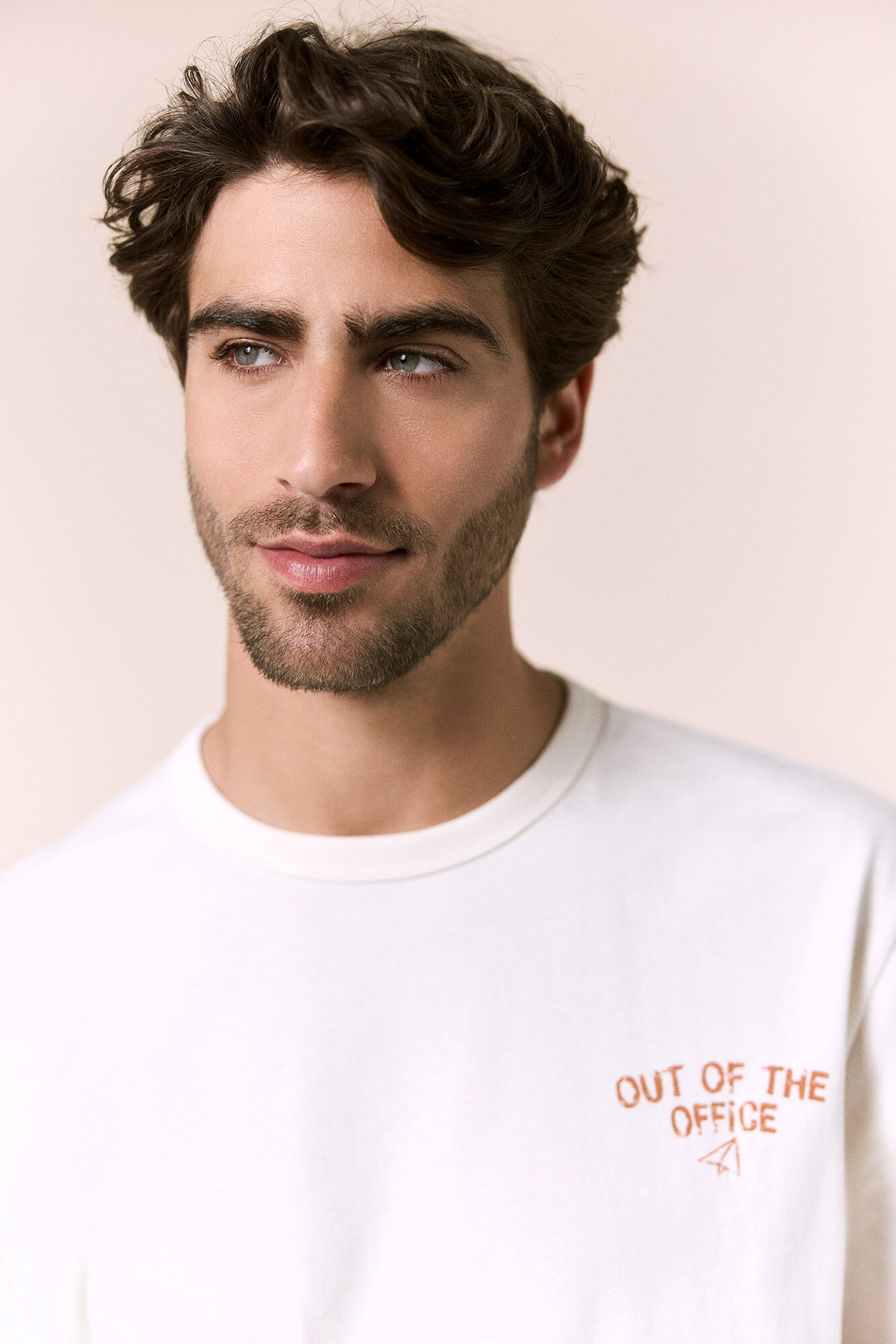 OOTO Camiseta gr&aacute;fica lavada Marfil
