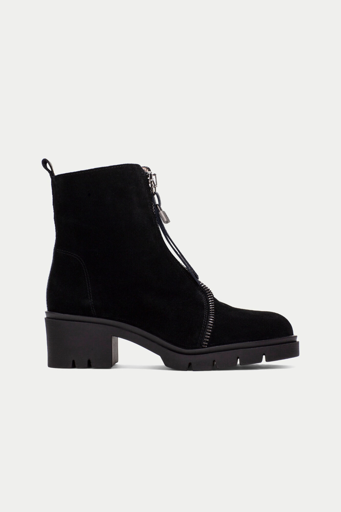 Hispanitas Chicago ankle boot with instep zip fastening
