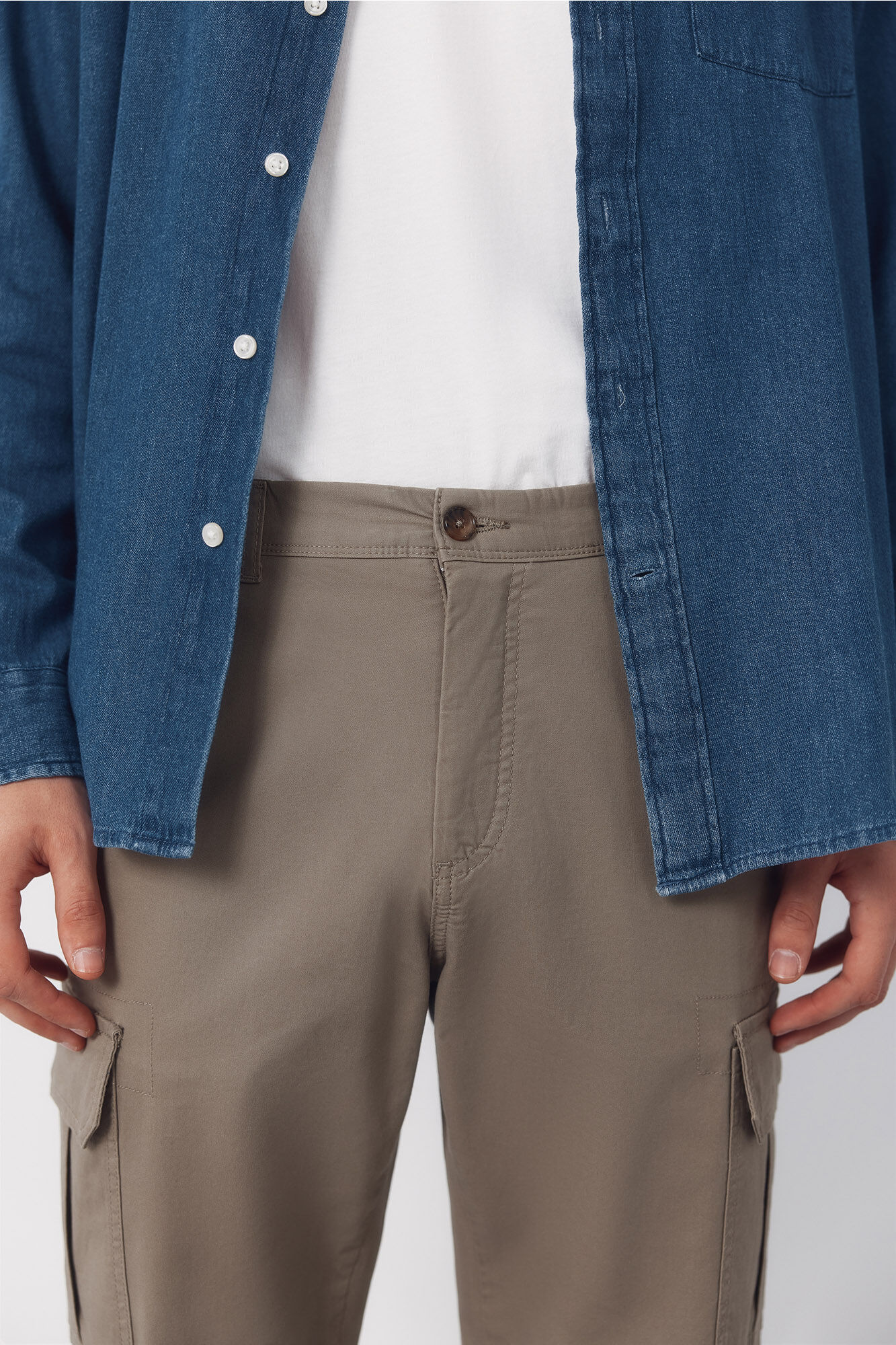 Cortefiel Tapered cargo pants Kaki