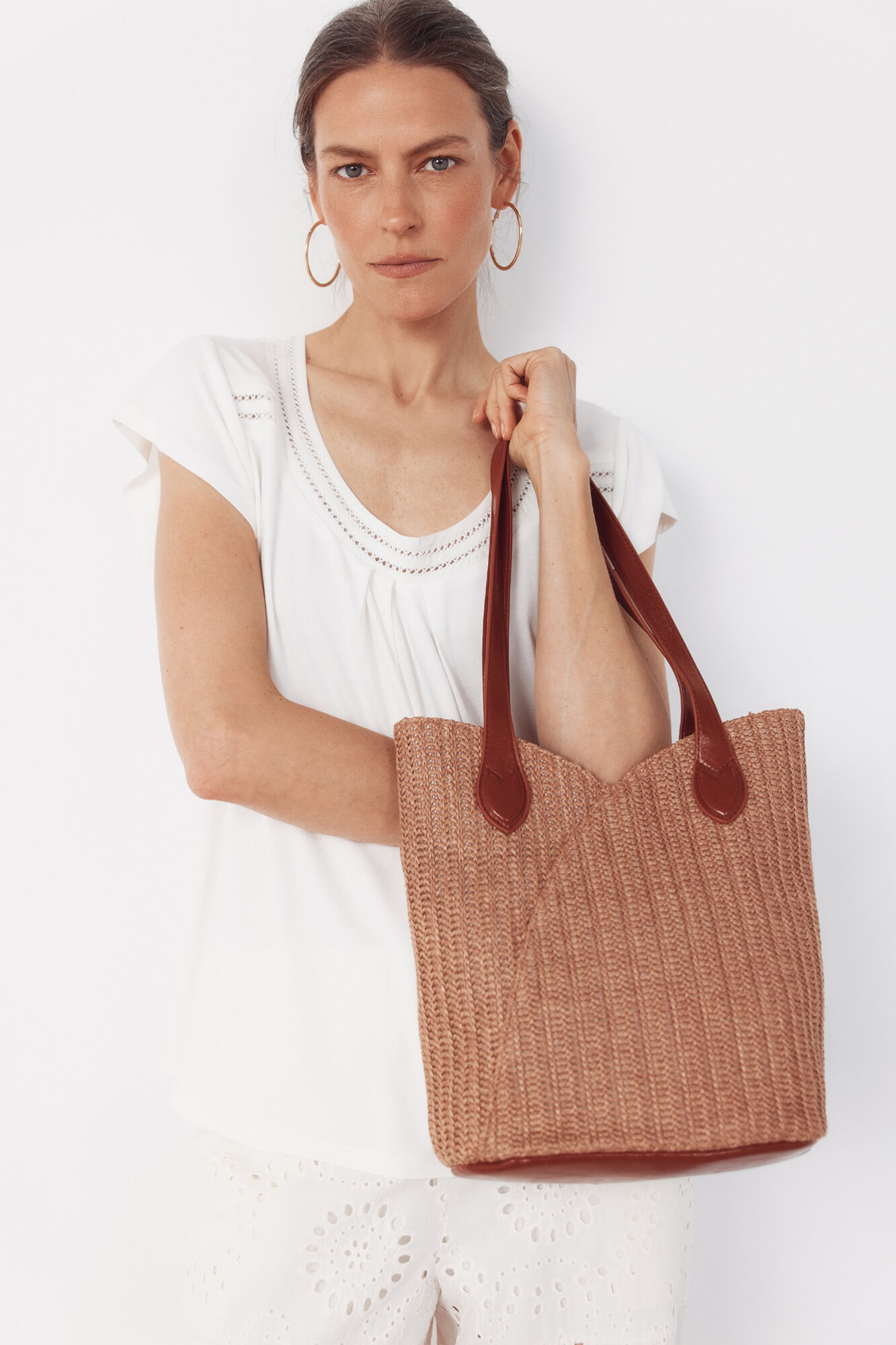 Cortefiel Raffia cut-out bag