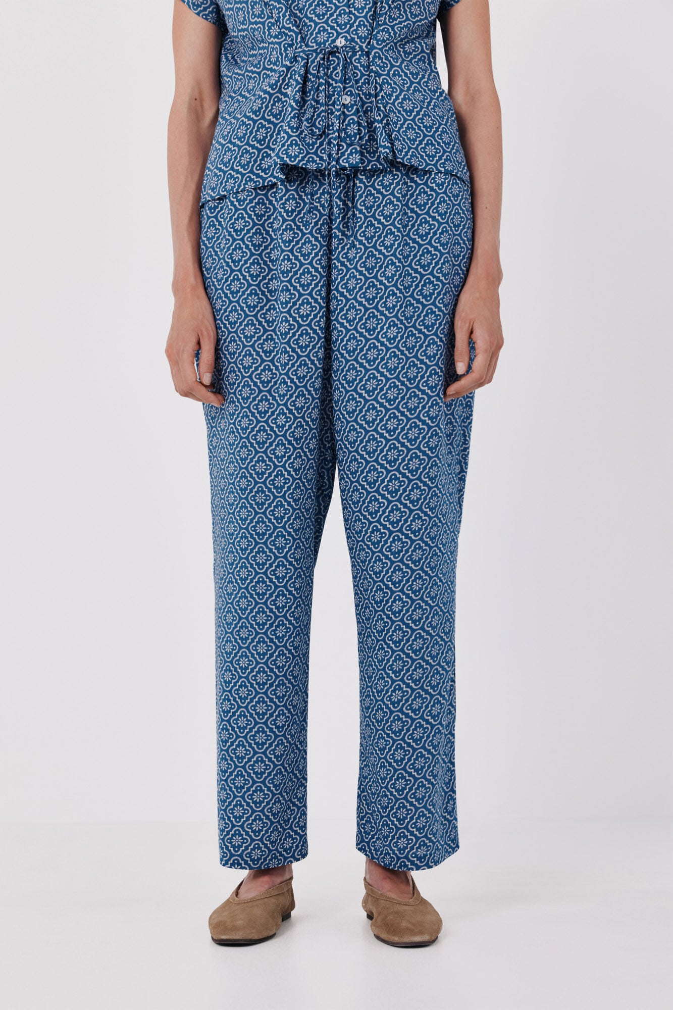 Cortefiel Printed fluid trousers