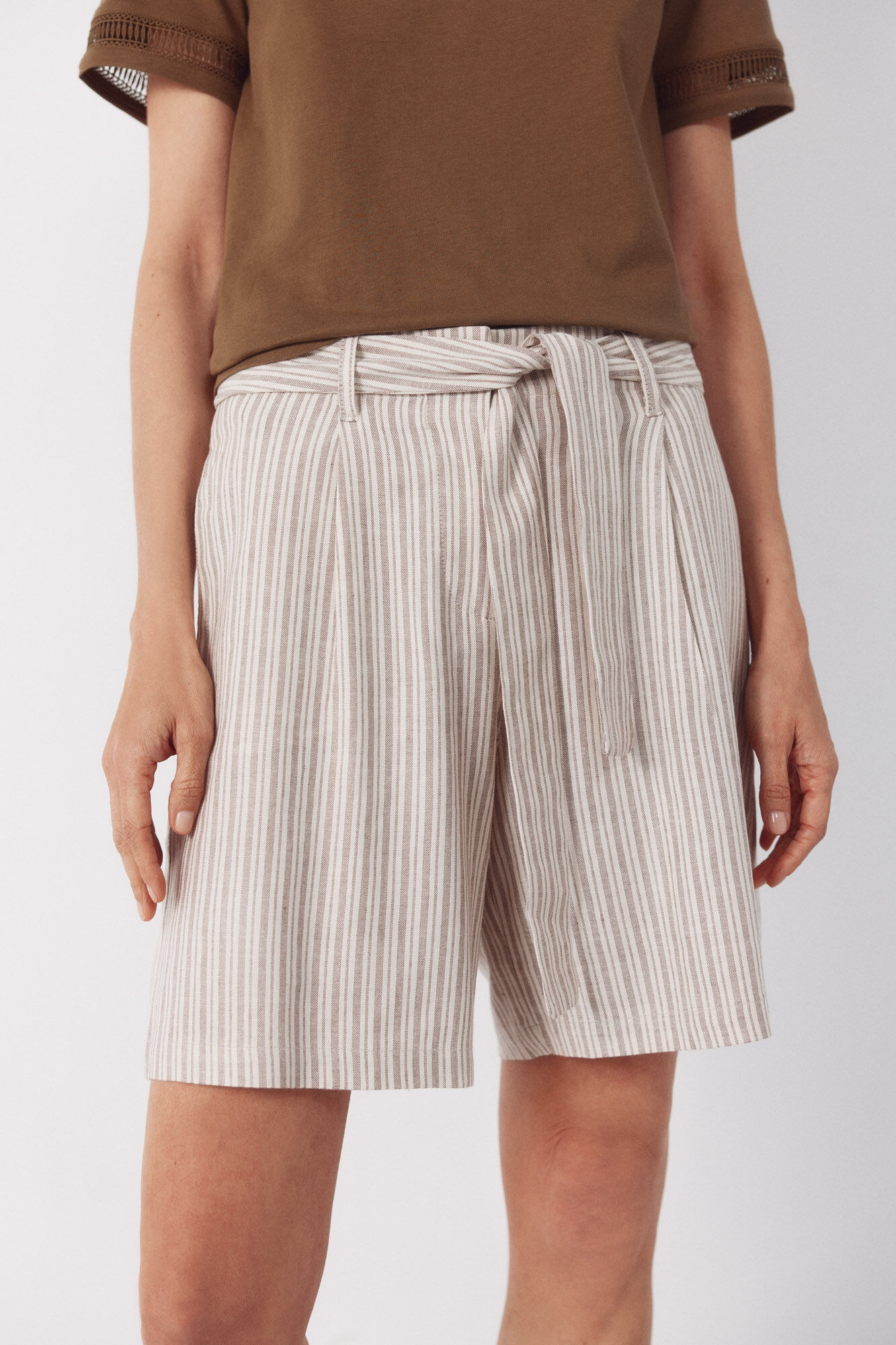 Cortefiel Linen bermuda shorts shorts Printed brown