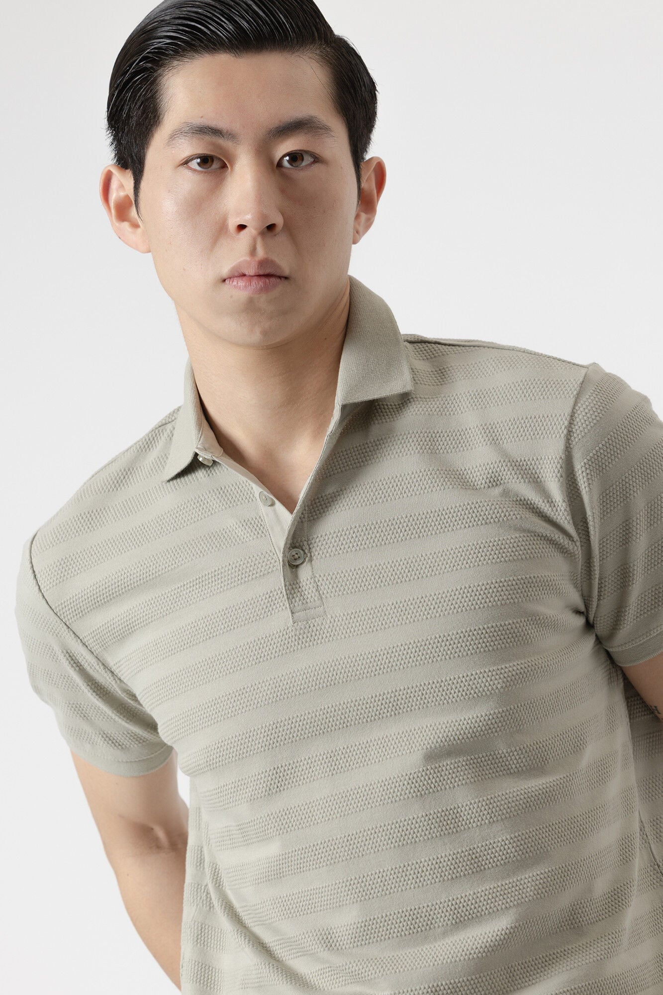 PuroEGO Polo em algod&atilde;o dobby liquen Verde
