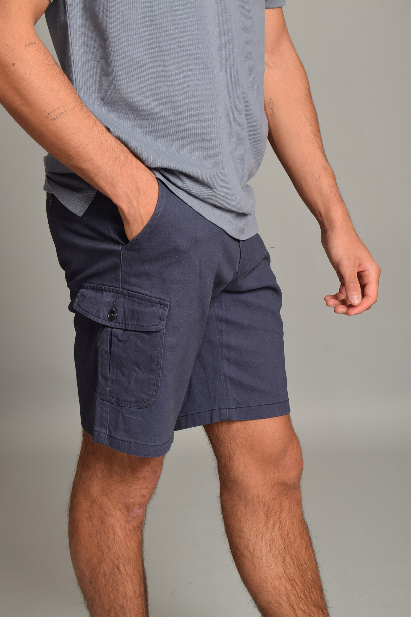 Cloking Cargo Bermuda shorts Blue