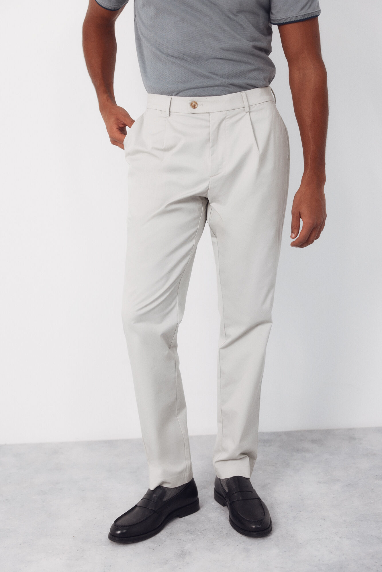 Cortefiel Chino pinzas ligero tapered