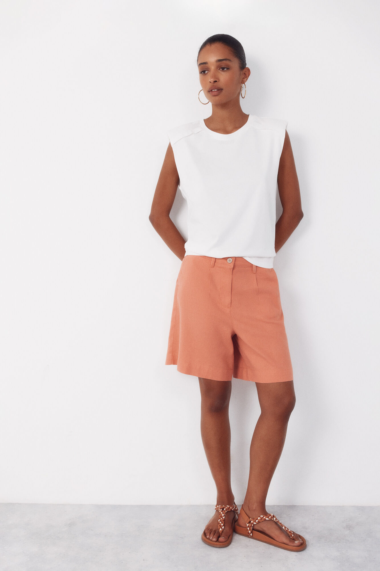 Cortefiel Plain linen bermuda shorts Pink