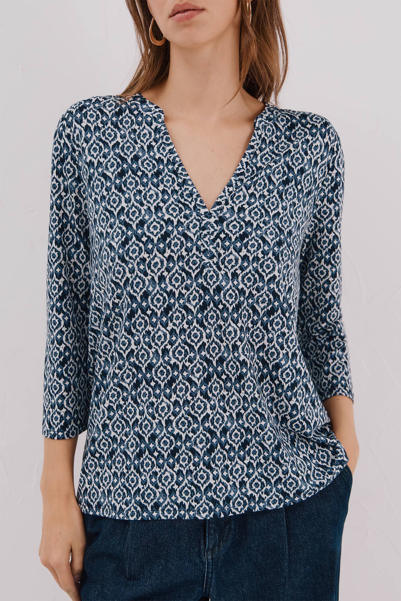 Cortefiel Blusa b&aacute;sica com gola mao