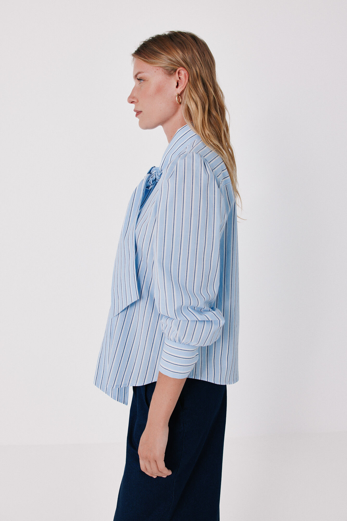 Cortefiel Striped tie blouse Printed blue