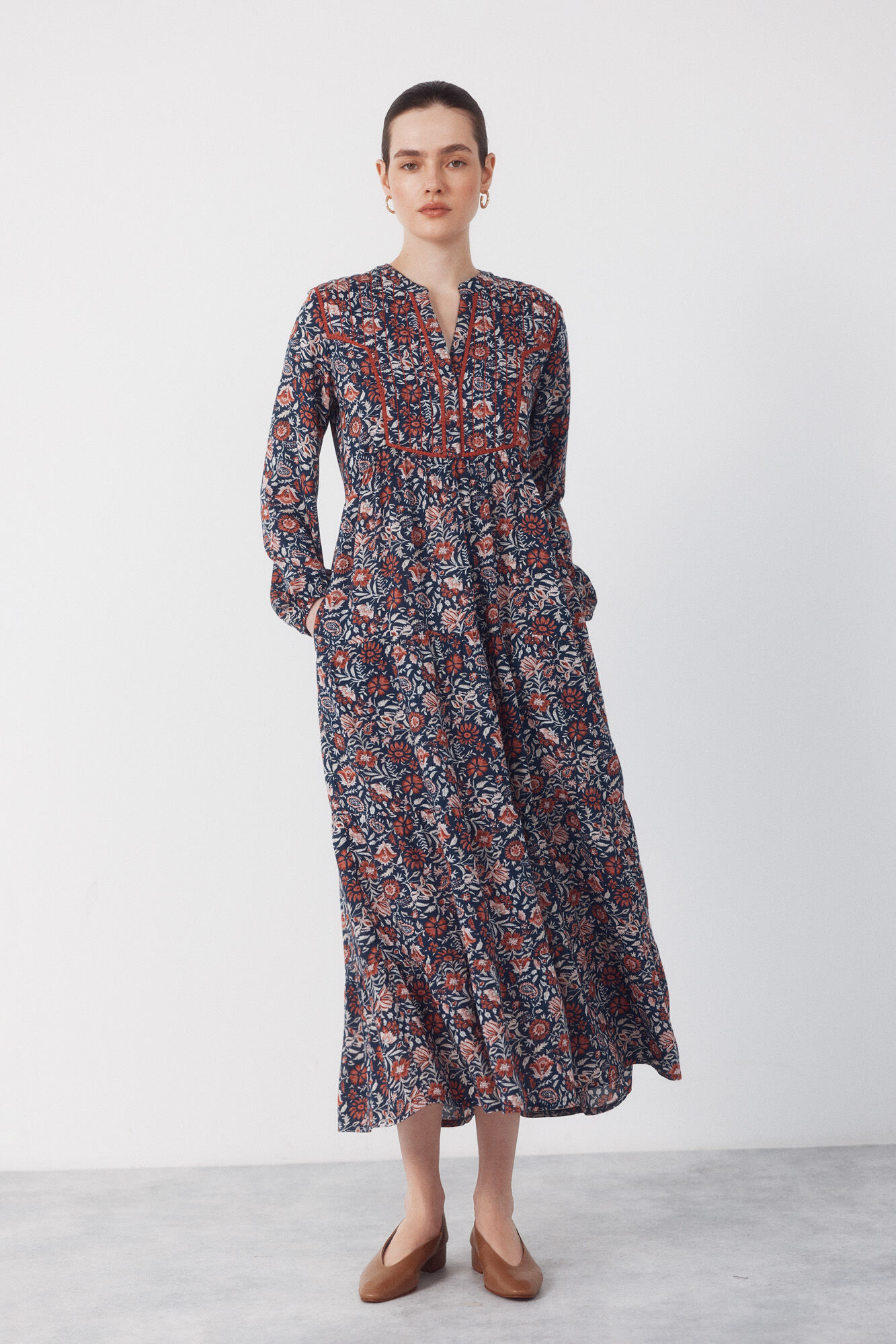 Cortefiel Vestido fluido estampado