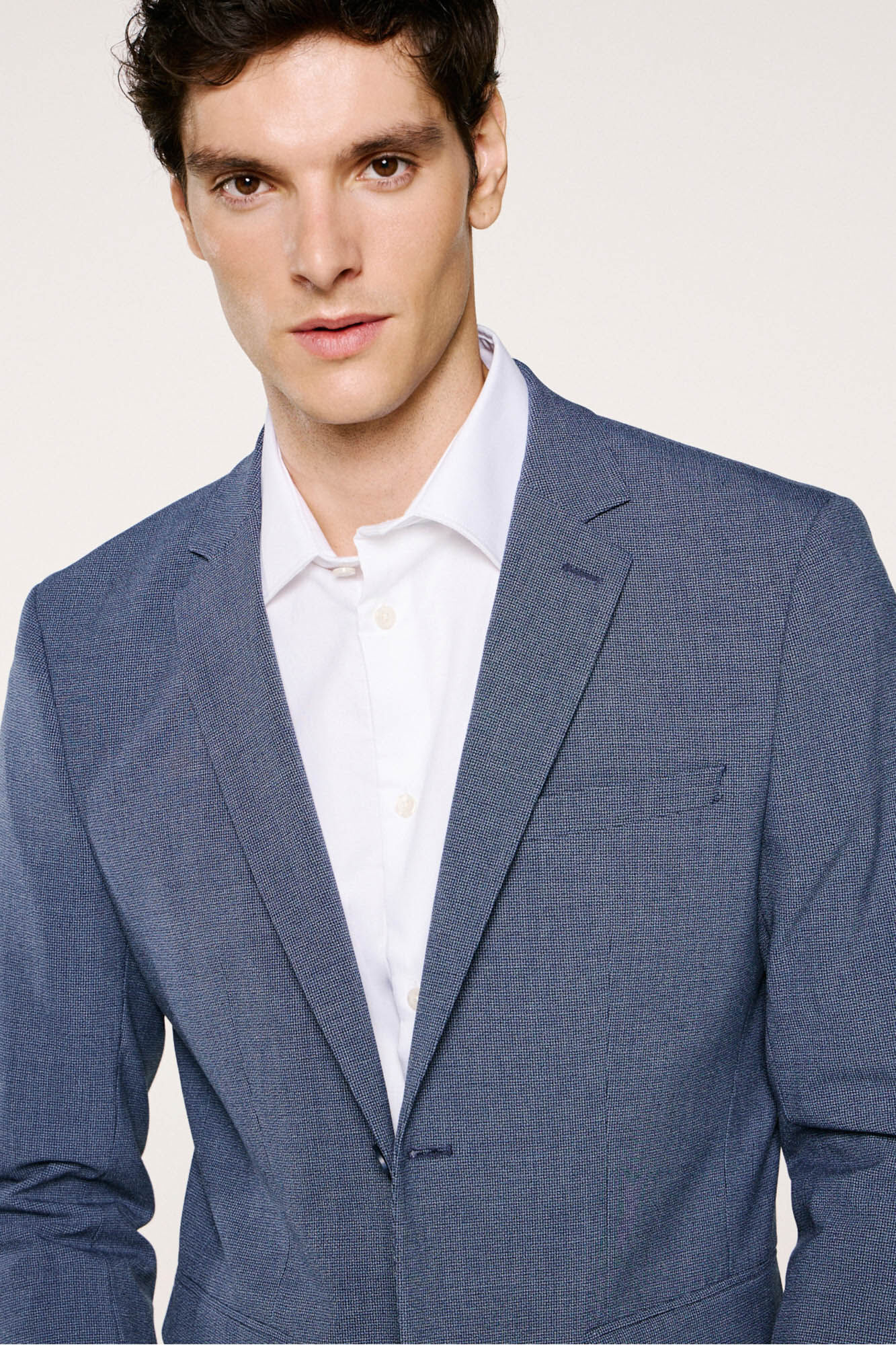 Selected Americana Slim Fit confeccionada con materiales reciclados. Azul
