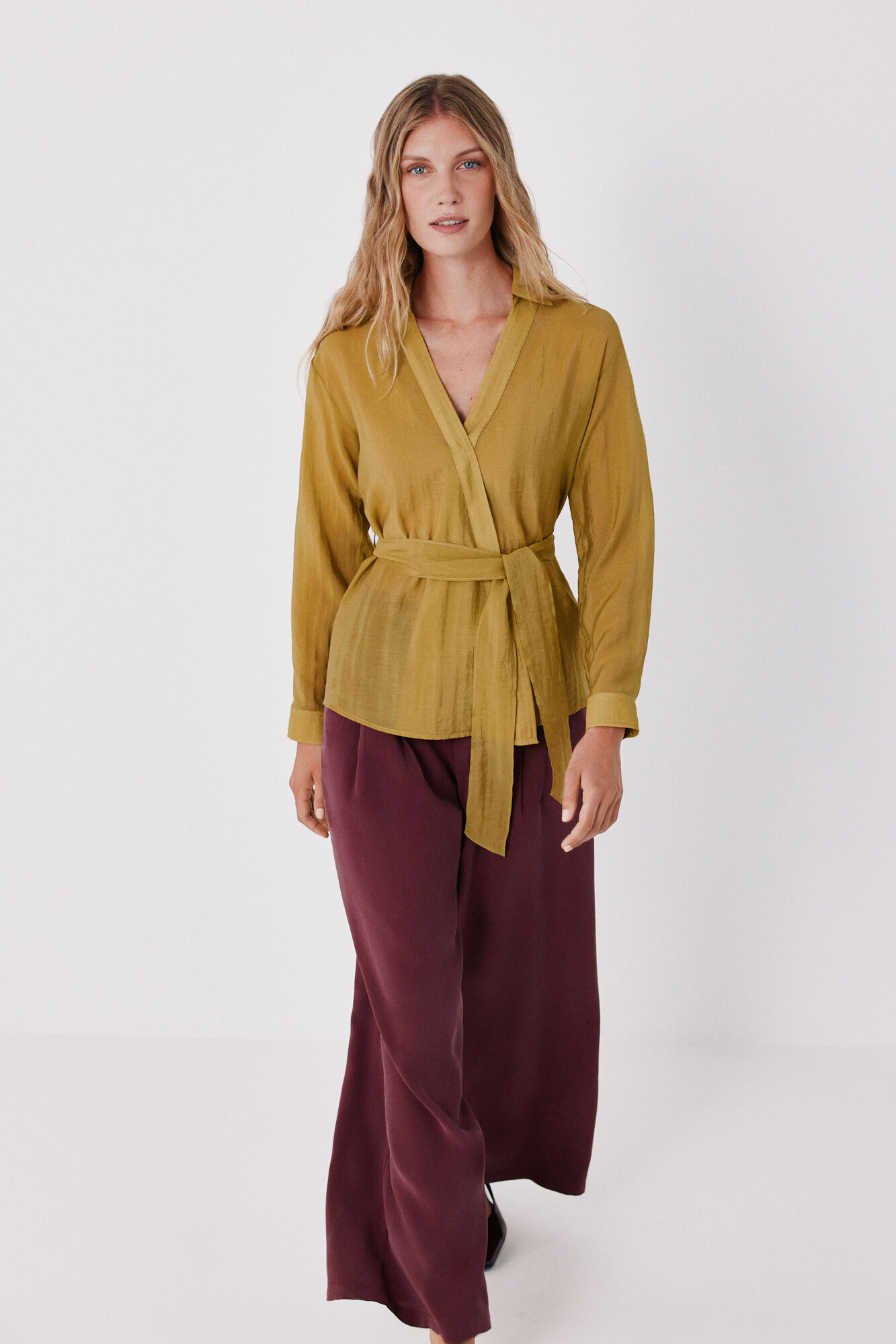 Cortefiel Fluid wide trousers Maroon