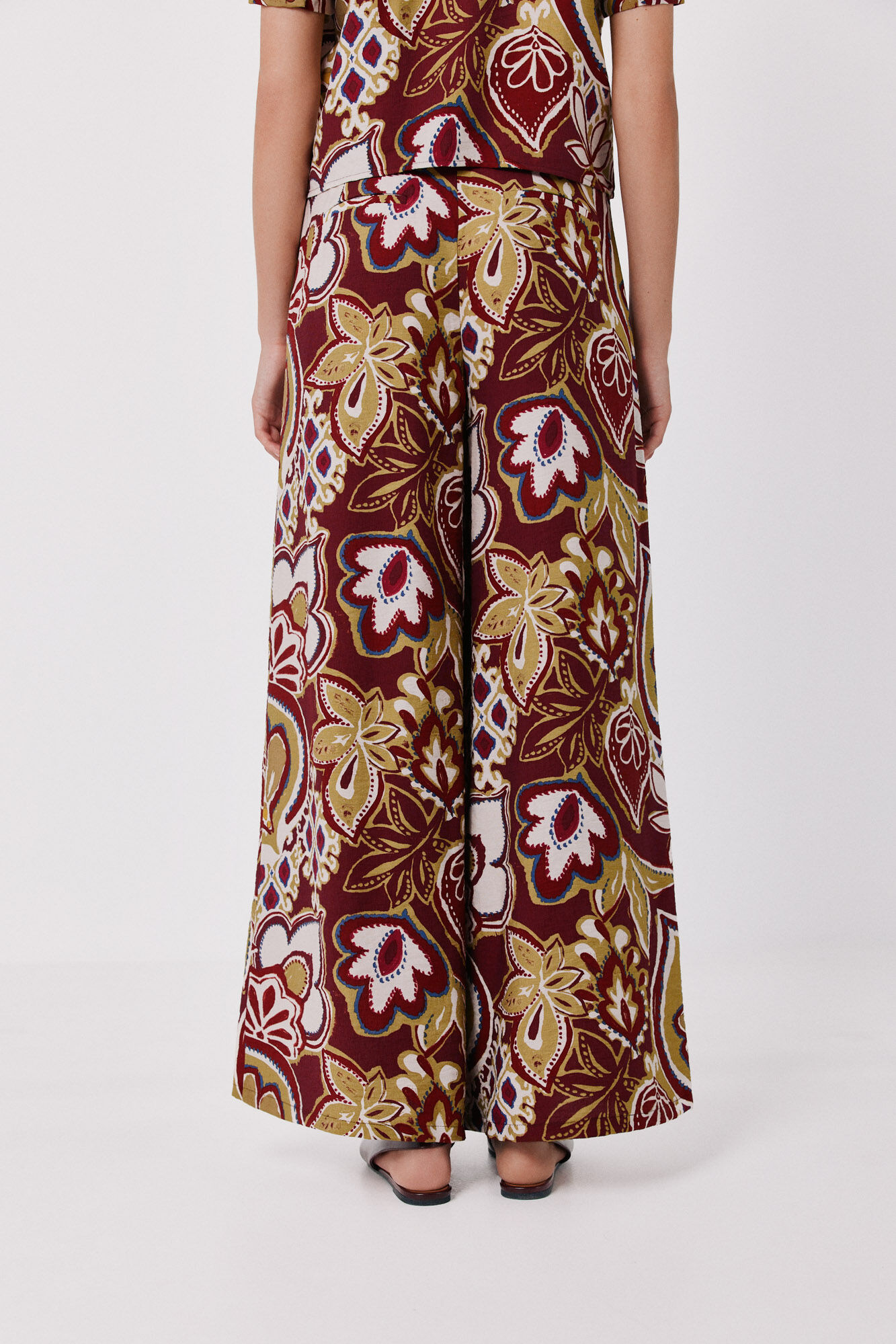 Cortefiel Printed wide-leg trousers Printed white