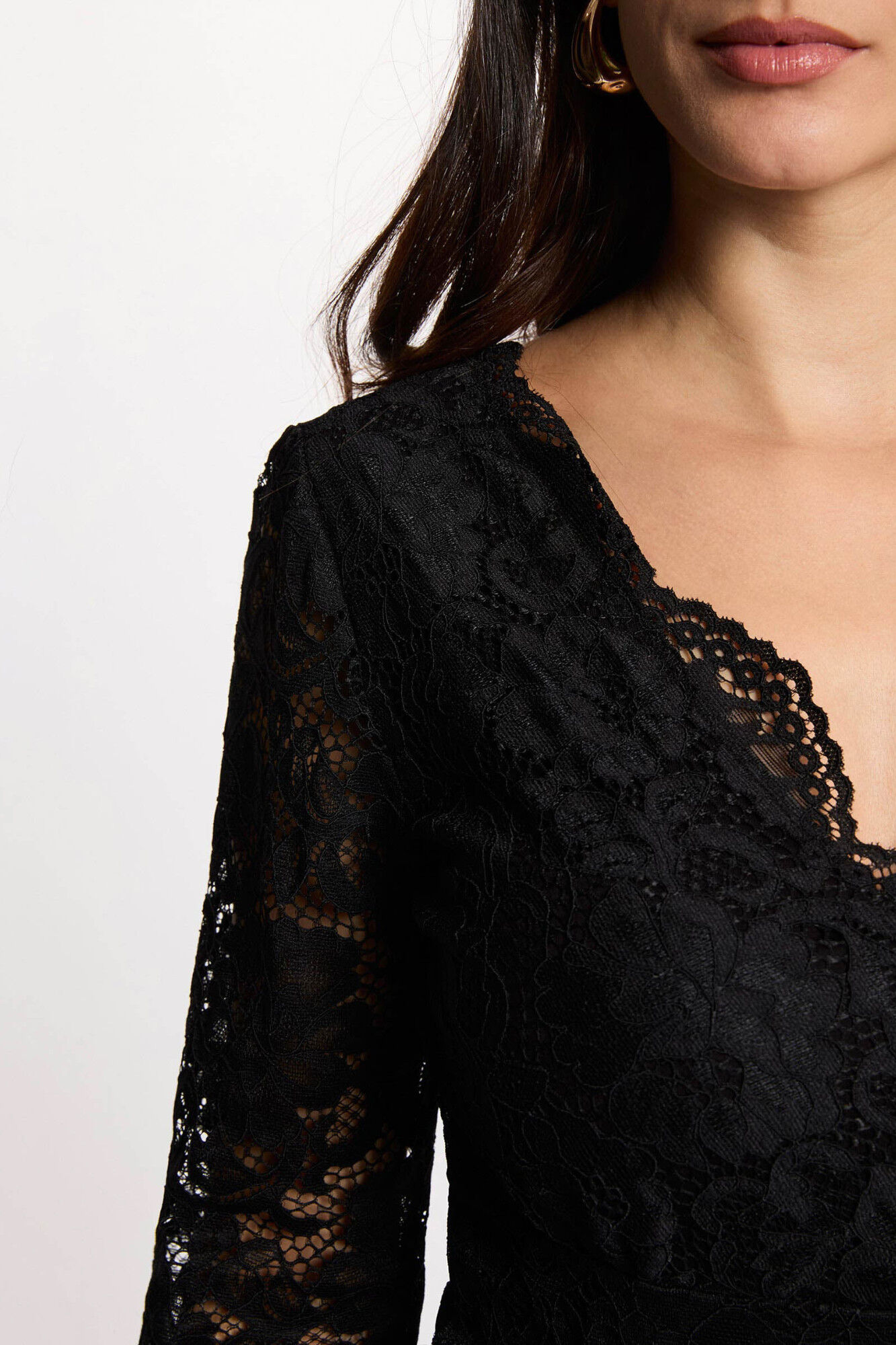 Morgan Lace V-neck body