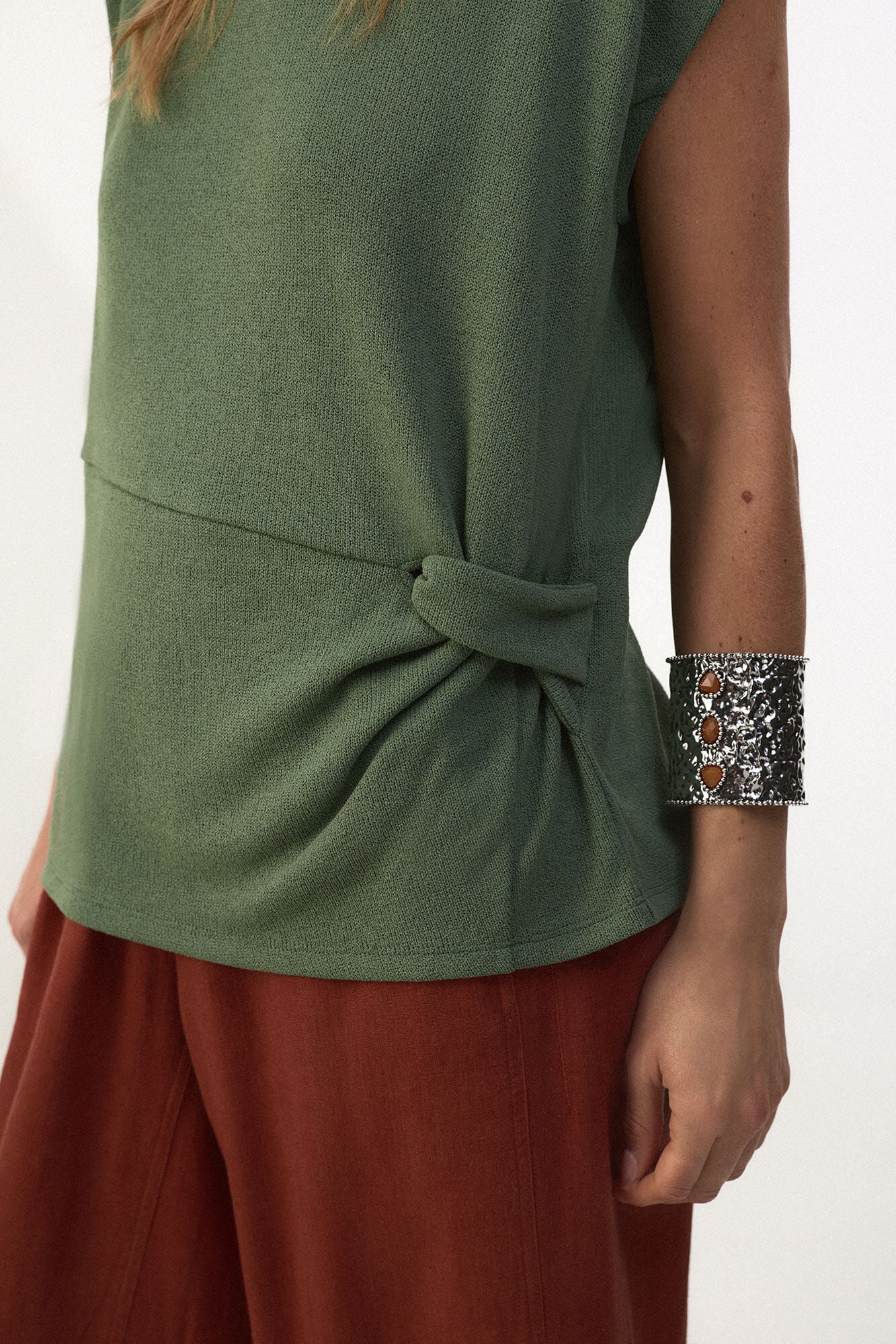 Slowlove Top estructura nudo Verde