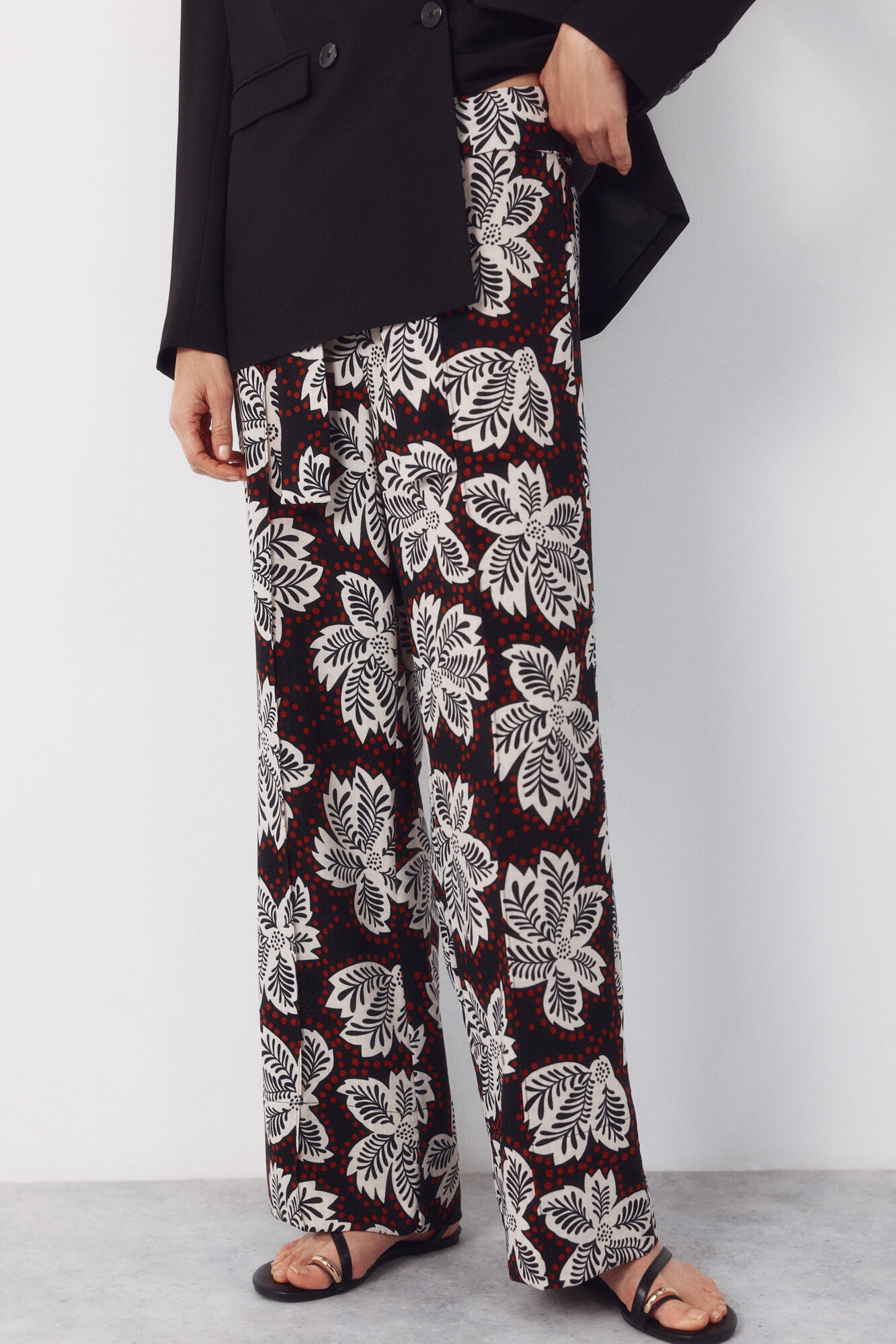 Cortefiel Structured fluid trousers