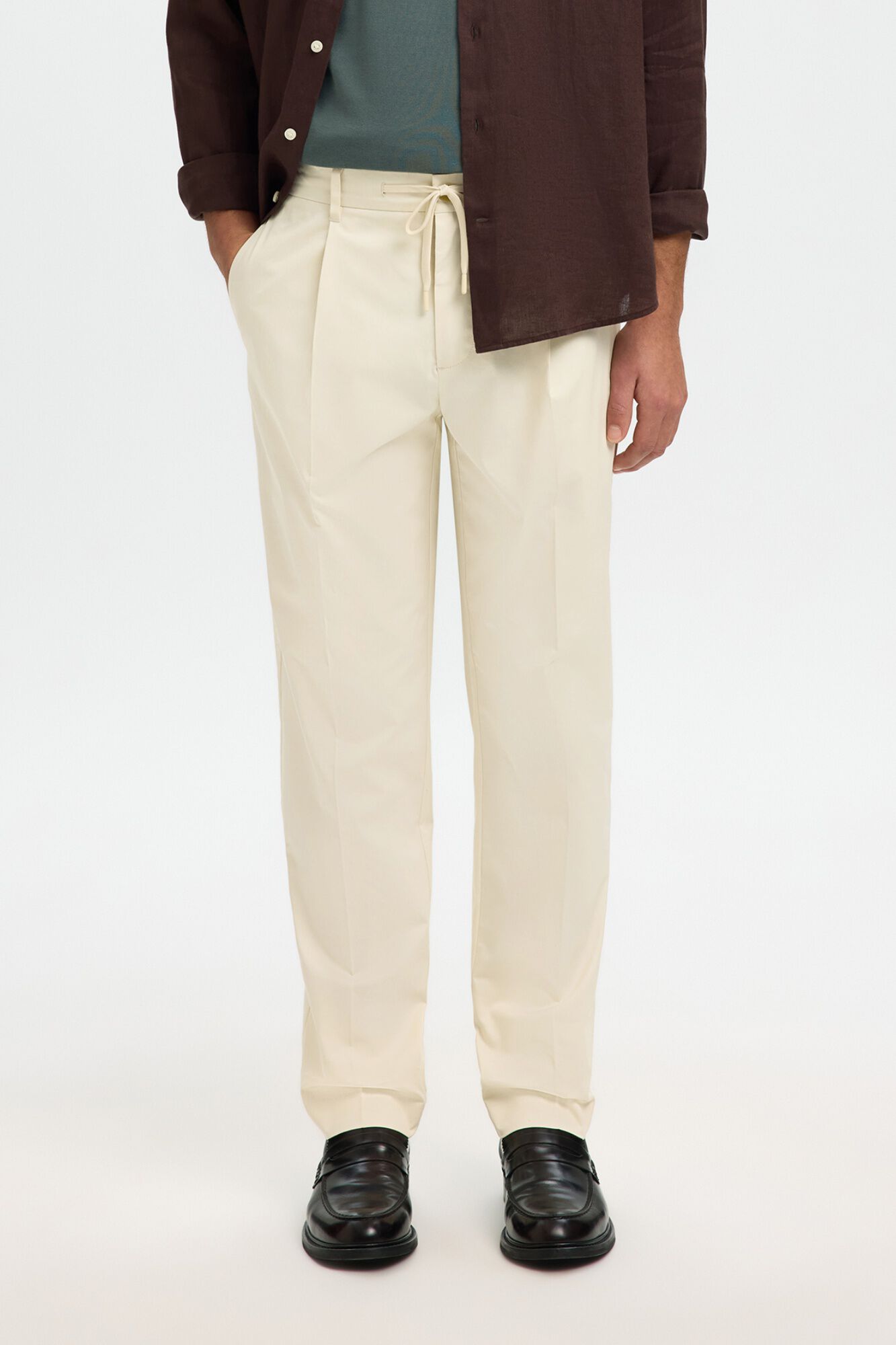 Selected Cal&ccedil;a casual com pregas Tostado