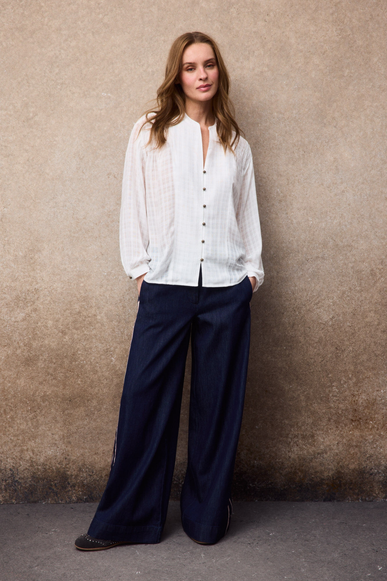 Slowlove Blusa frunce abullonada Marfil