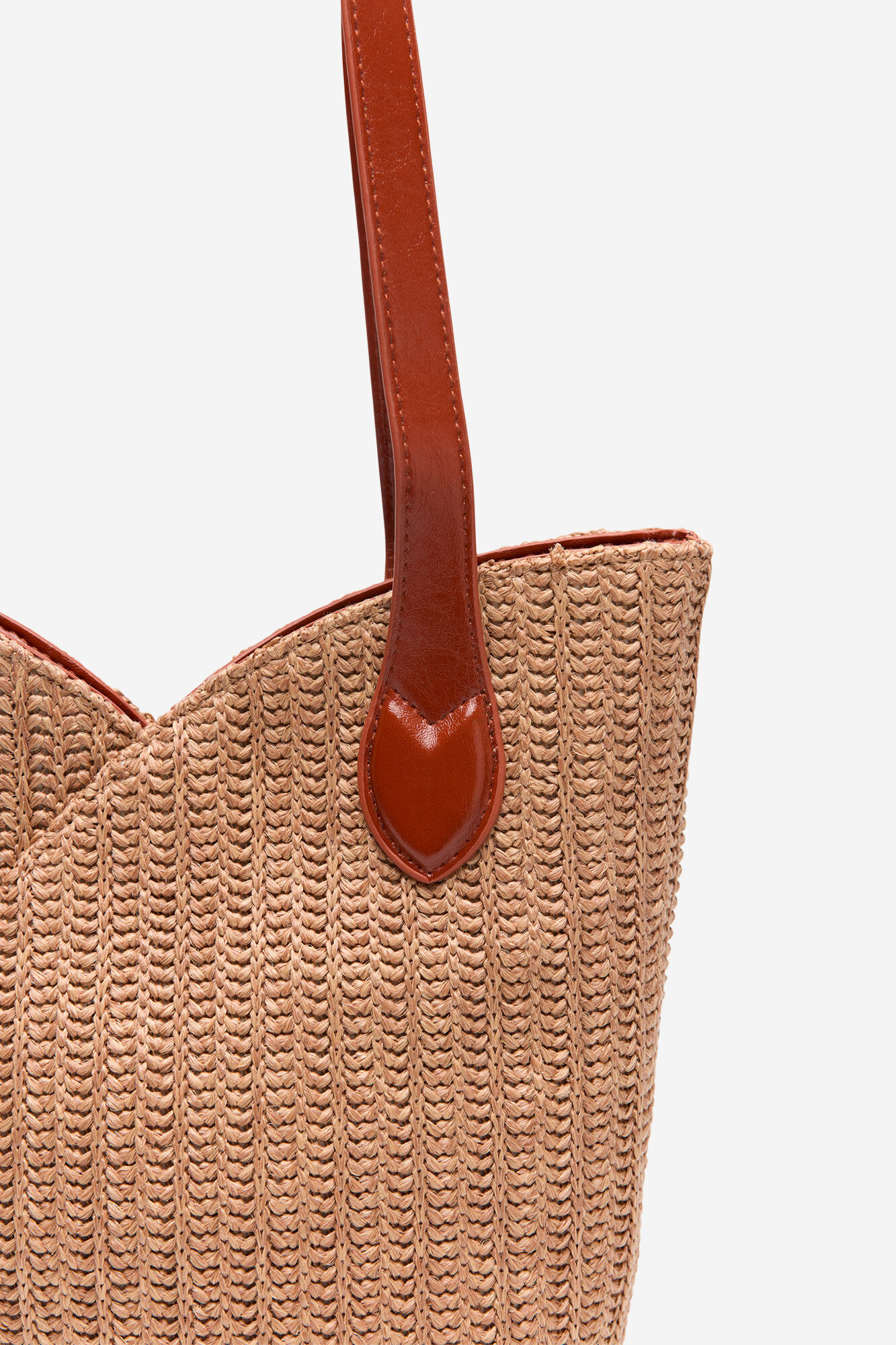 Cortefiel Raffia cut-out bag Beige