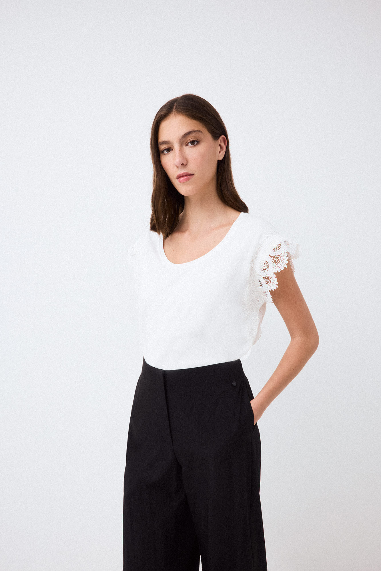 Pedro del Hierro Crochet sleeves T-shirt