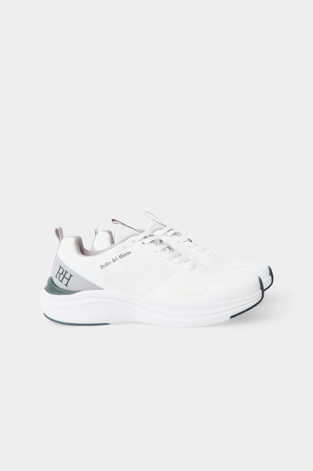 Pedro del Hierro Ultralight fabric lace-up sneaker