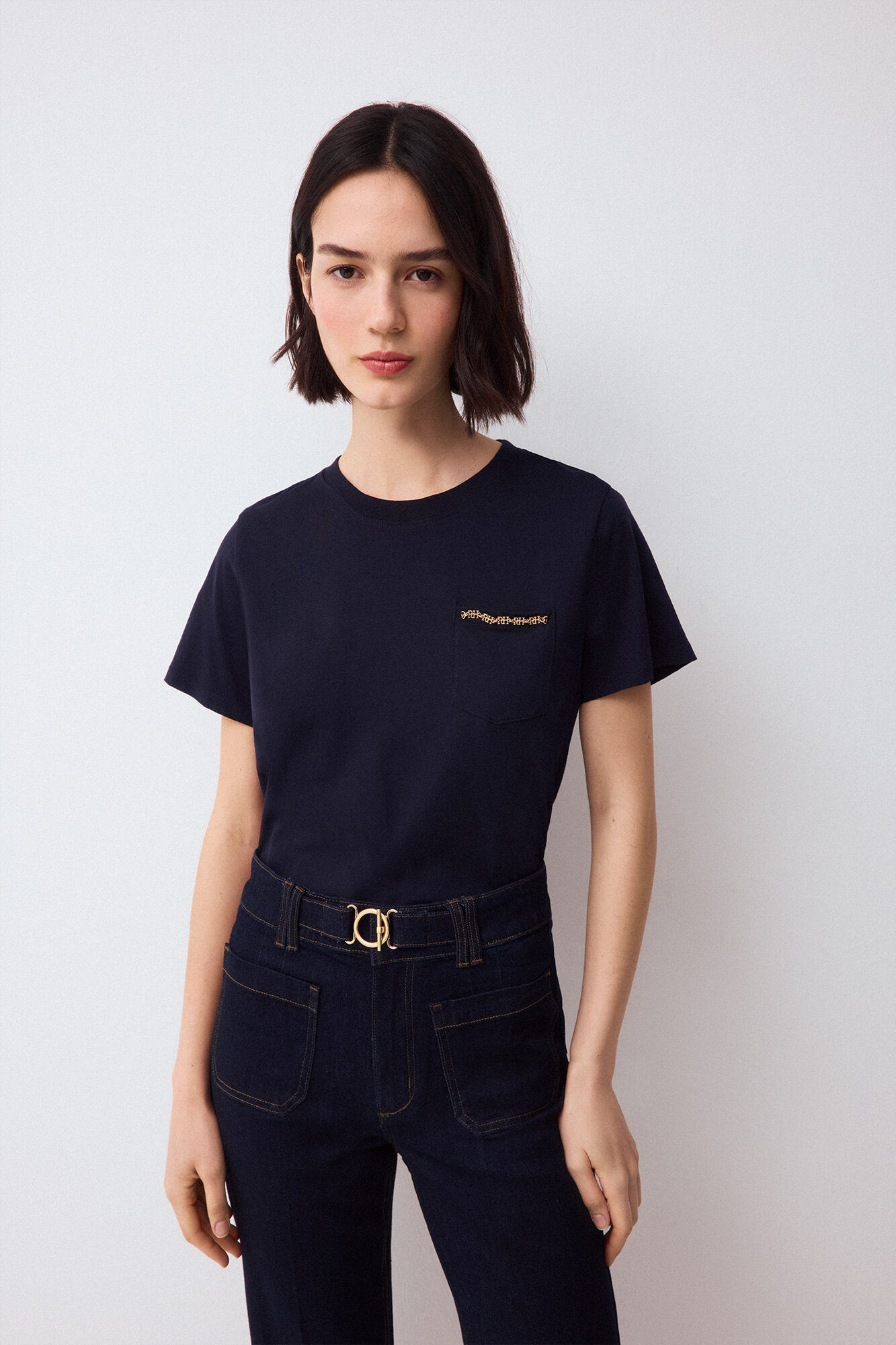 Pedro del Hierro Camiseta manga corta con bolsillo y detalle de cadena