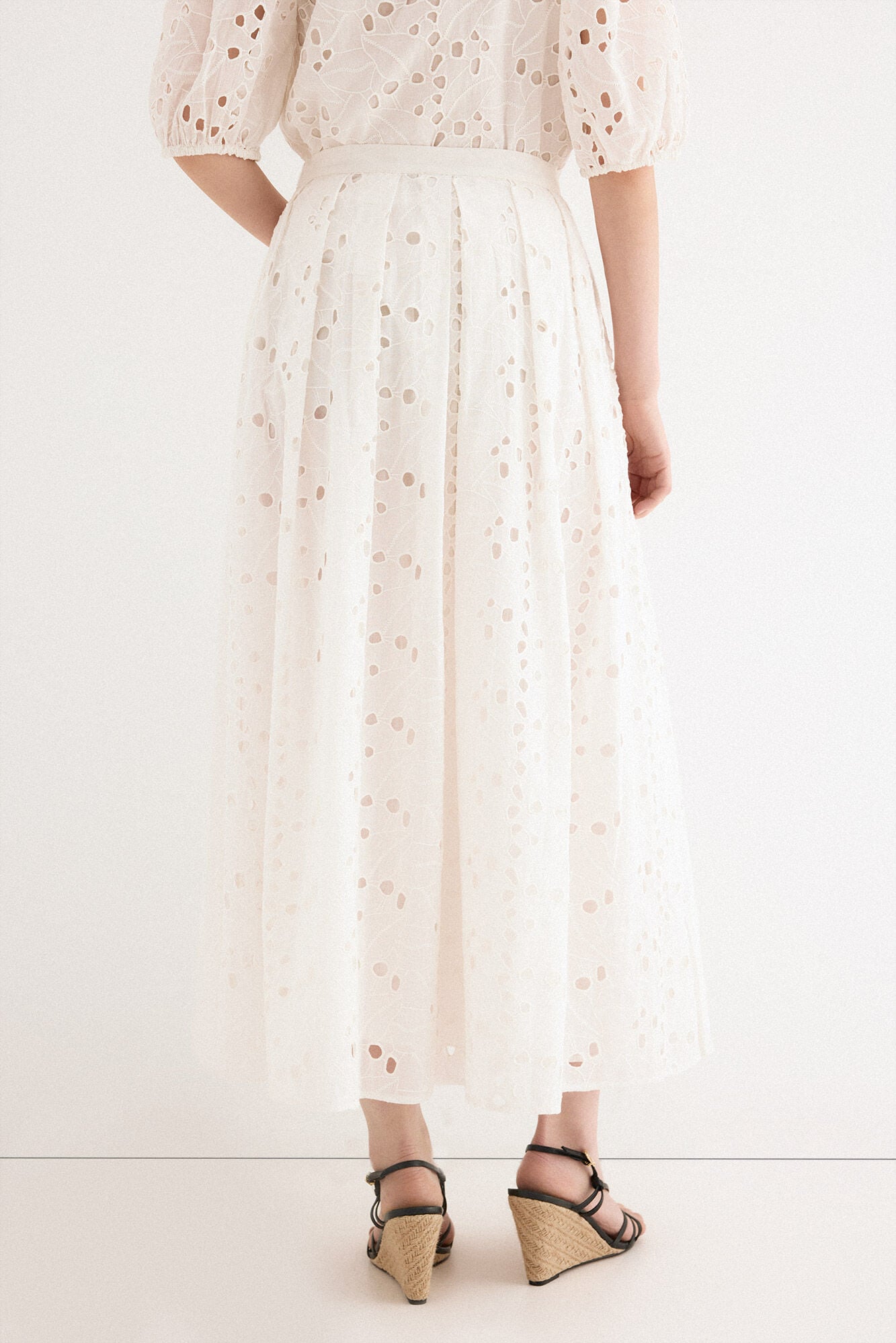 TFP by Tamara Falc&oacute; Embroidered skirt