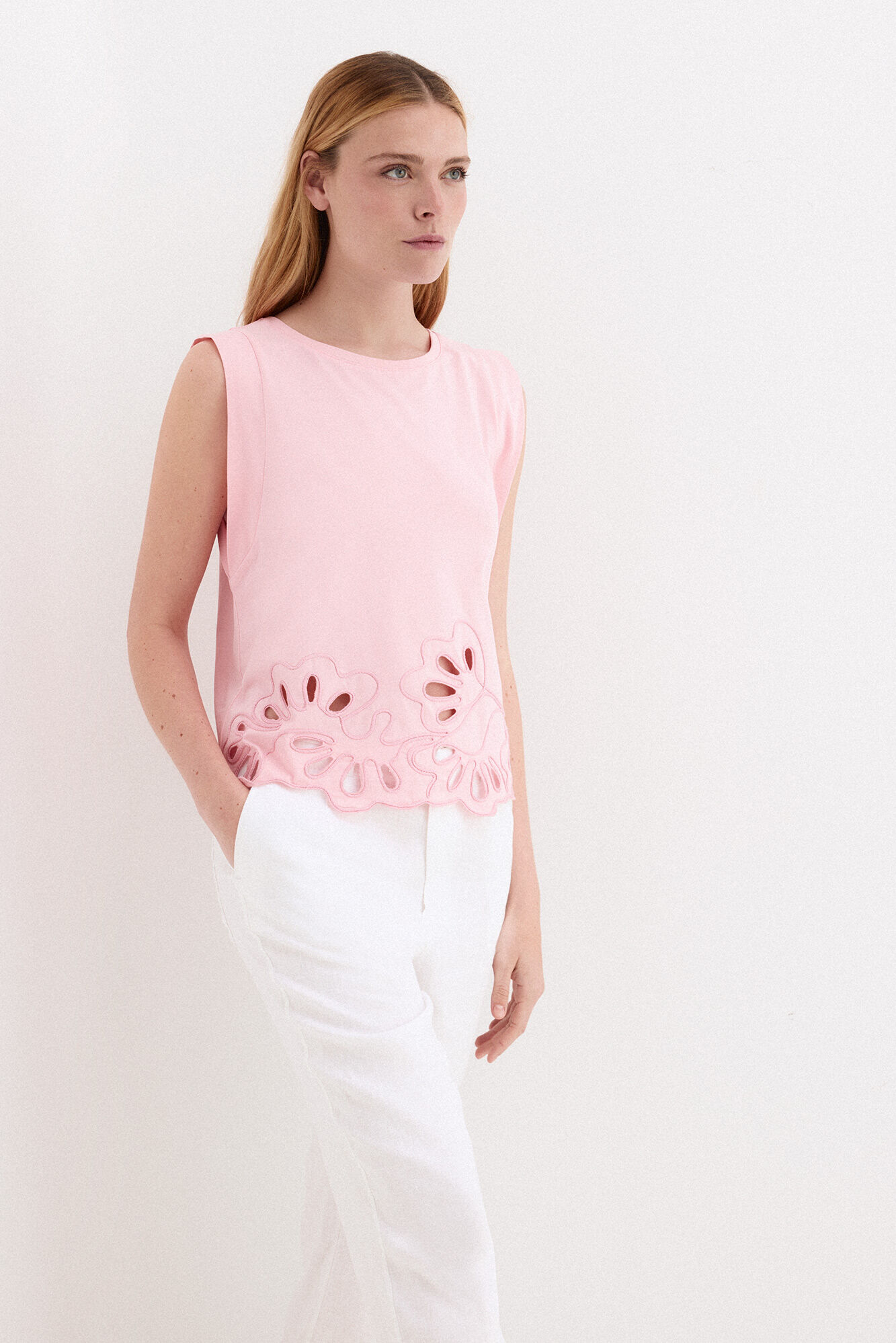 Pedro del Hierro Openwork embroidered hem T-shirt