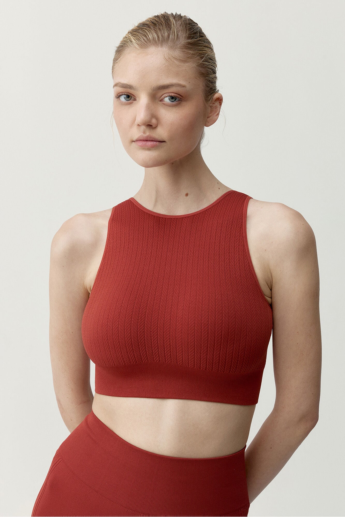 Born Living Yoga Top deportivo Zinara rojo